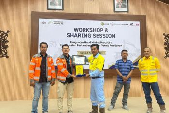 SBA Ganjar Penghargaan Atas Kinerja Baik Dahana