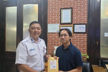 KAI Daop 6 sigap kembalikan gawai penumpang tertinggal di kereta
