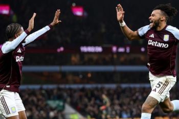 Gol bunuh diri menangkan Villa atas Brighton