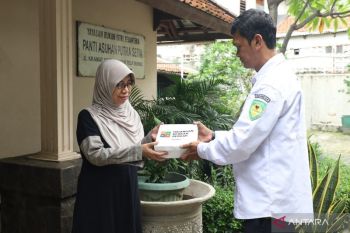 Baznas kirim paket buka puasa ke sejumlah panti asuhan awal Ramadhan