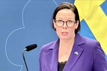 Swedia desak warganya tinggalkan Iran di tengah ancaman serangan AS