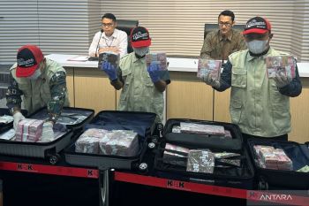 KPK buka peluang panggil produsen miras ilegal pada kasus Bea Cukai