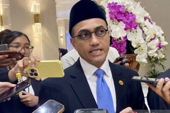 OJK belum terima paket calon direksi BEI, batas pengajuan 4 Mei 2026