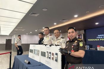 Indonesia detains three Pakistanis over migrant smuggling