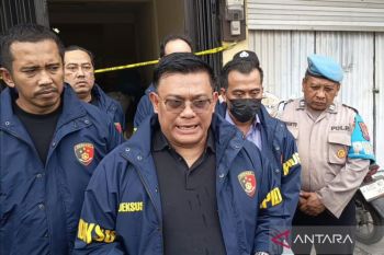 Bareskrim sita truk barang bukti impor ponsel ilegal di Sidoarjo