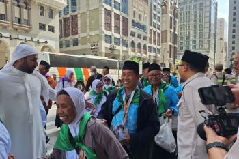 Tiga kelompok terbang perdana jamaah calon haji tiba di Arab Saudi