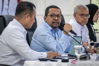 Govt hospital upgrade program potentially creates 33,000 jobs: Bakom