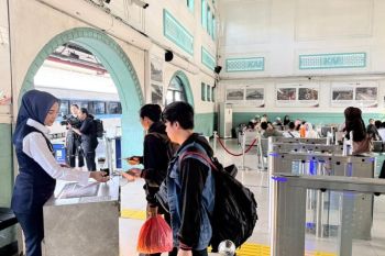 Operasional KA Jarak Jauh Berangsur Pulih, Hampir Seluruh Perjalanan Berjalan Tepat Waktu