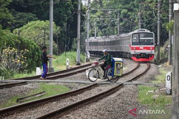 Mesin kendaraan sulit mati karena faktor elektromagnetik di rel kereta