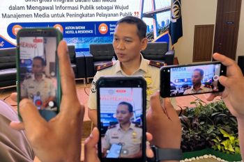 Hundreds nabbed in Batam raid over suspected online scam syndicate