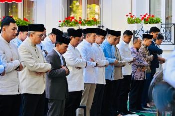 President Prabowo celebrates Eid al-Adha with Indonesians in Paris
