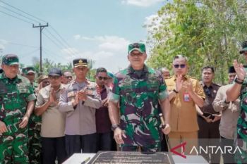 https://img.antaranews.com/cache/350x233/2026/08/26/FC3DD7D7-B300-4BB8-B0DC-328AF25D2FF2.jpeg