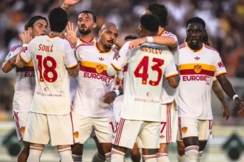AS Roma menang telak 4-0 atas Lecce, puncaki klasemen sementara
