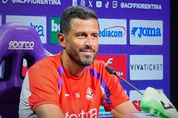 Fabio Grosso dipecat sebagai pelatih Fiorentina