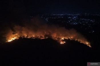 TPA Galuga Bogor terbakar, dugaan api dari lahan pertanian yang bersebelahan