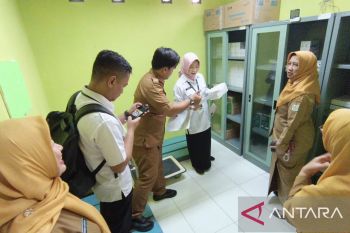 https://img.antaranews.com/cache/350x233/2026/10/12/gudang.jpeg