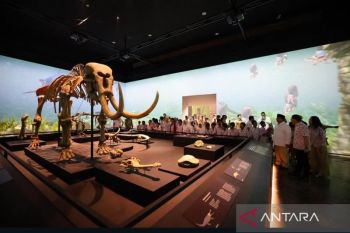 Hari Museum, Prabowo jelajahi Museum Gajah bersama anak-anak sekolah