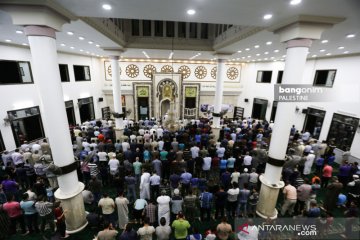 Umat Islam Palestina di Gaza salat gaib hormati BJ Habibie