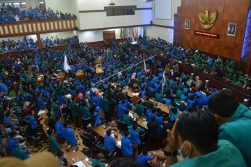 DPR Aceh batal gelar sidang paripurna