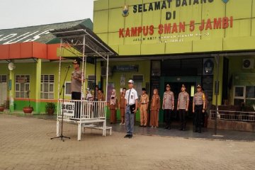 Kapolda Jambi jadi Irup di SMA 5 kota Jambi