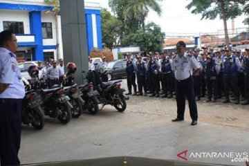 "Truk nakal " melintasi Kota Tangerang menurun 75 persen