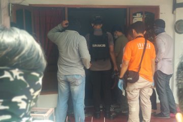 Sejumlah barang bukti disita Densus 88 dari rumah terduga teroris