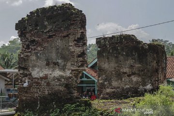 Situs kerajaan Keraton Sukapura
