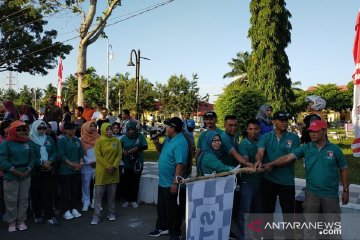 Seribuan warga Mukomuko ikuti jalan sehat