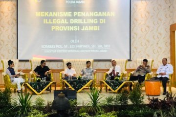 Direskrimsus Polda Jambi paparkan penanganan ilegal driling