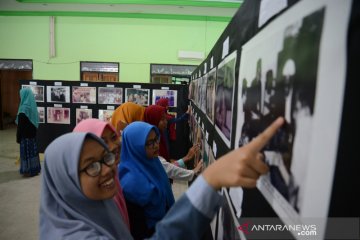 Pameran foto perjalanan Kiai Bisri Syansuri