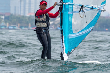 Ekshibisi selancar ombak PON Papua memasuki putaran akhir