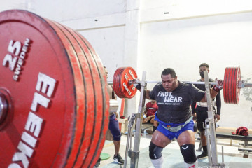 Angkat berat Papua targetkan dua medali emas