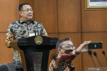 Kemarin, Perda Pesantren hingga tumpas KKB Papua