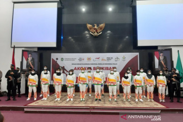 Gubernur lepas kontingen Kalbar untuk PON XX dan PPN XVI di Papua