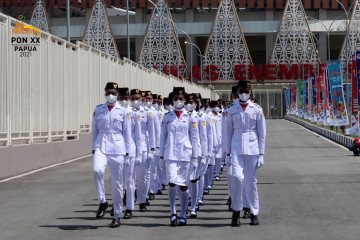 PB PON gelar upacara penaikan bendera kontingen