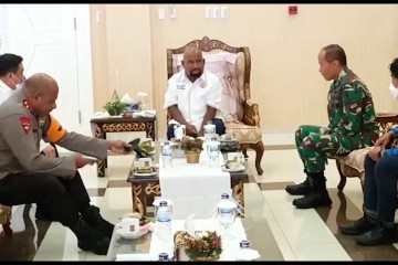 Gubernur Papua bahas rencana Presiden buka PON XX