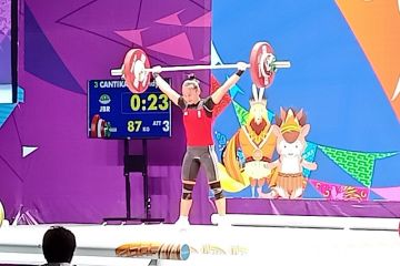 Lifter Windy Cantika sumbang emas untuk kontingen Jabar di PON Papua