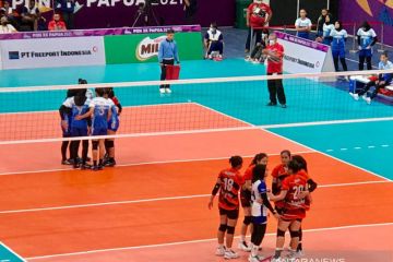 DKI menang tipis 3-2 atas Jateng dalam 4 besar voli putri PON Papua