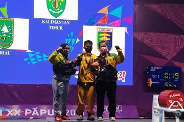 Widari persembahkan emas angkat berat untuk Kaltim