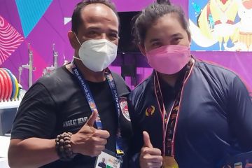 Maria Magdalena sumbang Jabar dengan emas angkat berat PON Papua