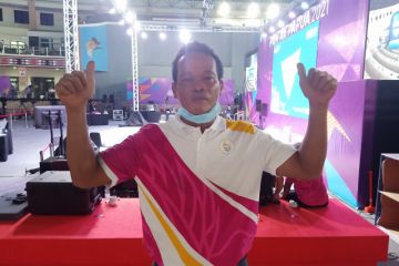 Sepenggal kisah loader cabang olahraga angkat berat PON Papua