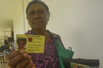 Maria Magdalena dan cerita tiga jam di tapal batas RI-PNG