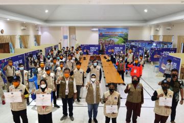 BNPB beri penghargaan kepada 445 relawan prokes PON XX Papua