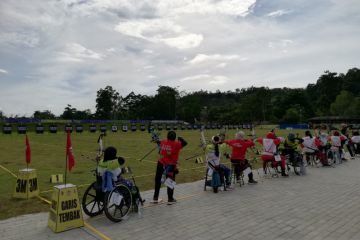 Tuan rumah dominasi medali emas laga perdana panahan Peparnas Papua