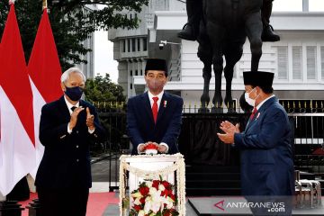 Mahardhika sebut Guntur Soekarnoputra harus belajar ajaran Bung Karno