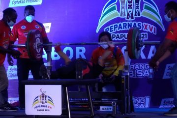 Lifter Jabar kalahkan atlet Pelatnas Kalbar