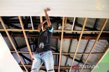 FOTO - Rumah warga terdampak ledakan kilang minyak Pertamina Dumai