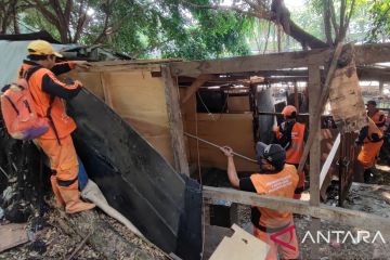 Jelang KTT ASEAN, bangunan liar di Jalan Bypass Kayu Putih ditertibkan