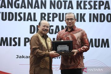 KY tanda tangani MoU dengan KPU dukung kelancaran pemilu
