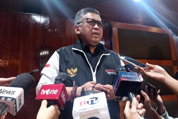 Hasto sebut menteri asal PDIP tetap bekerja profesional